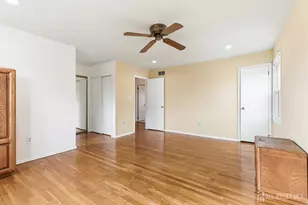 7 Oberlin Ct, Edison, NJ 08820 - Photo 20