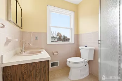 7 Oberlin Court, Edison, NJ 08820 - Photo 22