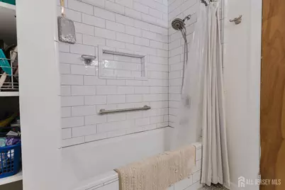 11 Edgeworth Place, New Brunswick, NJ 08901 - Photo 16