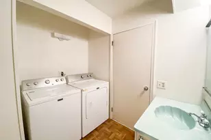 33 Foxhall St, Middlesex, NJ 08846 - Photo 10