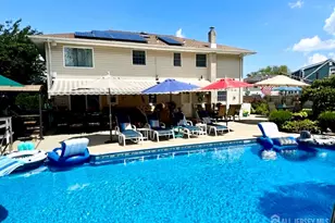 902 10th St, Keyport, NJ 07735 - Photo 8