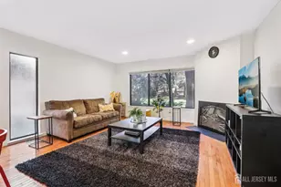 627 Sayre Dr, Plainsboro Township, NJ 08540 - Photo 14