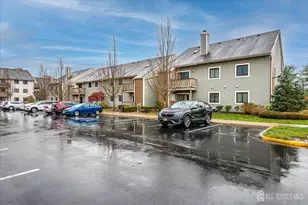 211 Ravens Crest Dr, Plainsboro Township, NJ 08536 - Photo 2