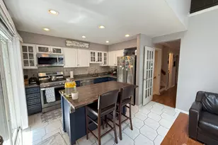 37 Dorchester Dr, East Brunswick Township, NJ 08816 - Photo 10