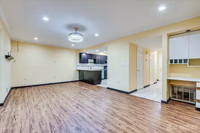 28 Cosgrove Court, East Brunswick Township, NJ 08816 - Photo 12