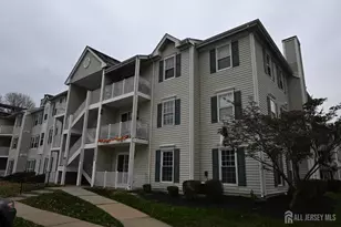 249 Kempsey Dr, North Brunswick Township, NJ 08902 - Photo 2