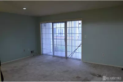 249 Kempsey Drive, North Brunswick Township, NJ 08902 - Photo 4