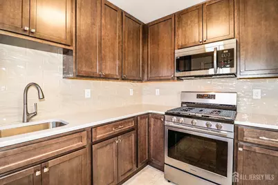 298 Central Avenue #4A, Edison, NJ 08817 - Photo 2