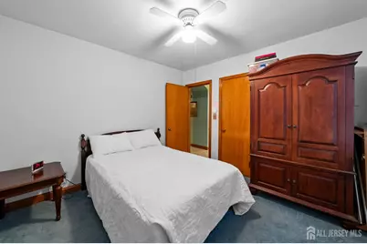 23 W Grochowiak Street, South River, NJ 08882 - Photo 20