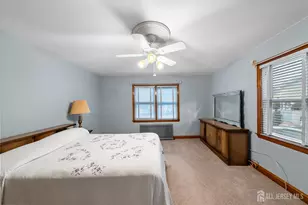 23 W Grochowiak St, South River, NJ 08882 - Photo 22