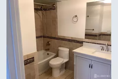 404 Plymouth Road, North Brunswick Township, NJ 08902 - Photo 14