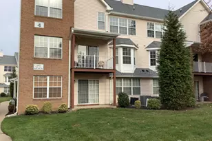 404 Plymouth Rd, North Brunswick Township, NJ 08902 - Photo 2