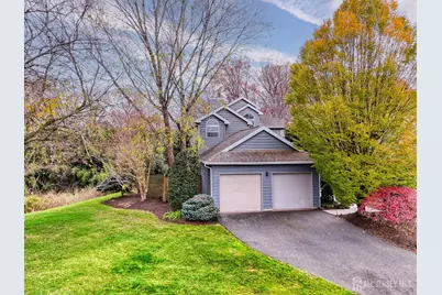 38 Fairway Boulevard, Monroe Township, NJ 08831 - Photo 2