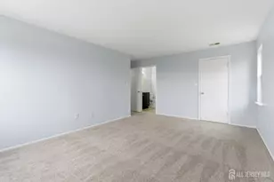 1610 Green Hollow Dr, Iselin, NJ 08830 - Photo 14