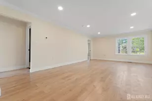 62 Yorkshire Dr, Monroe Township, NJ 08831 - Photo 8