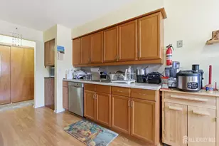 816 Sharon Garden Ct, Woodbridge Township, NJ 07095 - Photo 10