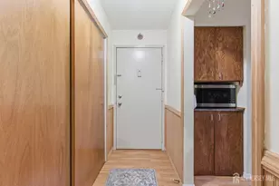 816 Sharon Garden Ct, Woodbridge Township, NJ 07095 - Photo 4
