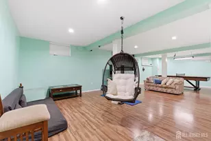 816 Sharon Garden Ct, Woodbridge Township, NJ 07095 - Photo 20