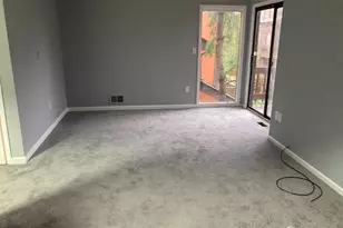 102 Riverbend Dr, North Brunswick Township, NJ 08902 - Photo 16