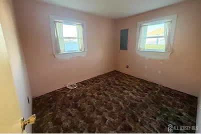 10 Woodlawn Circle, Old Bridge Township, NJ 07735 - Photo 8