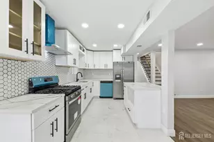 81 Hickory St, Carteret, NJ 07008 - Photo 8