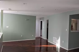 310 Michaels Ct, Woodbridge Township, NJ 07095 - Photo 4