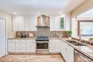 52 Springwood Ct, South Brunswick Township, NJ 08540 - Photo 10