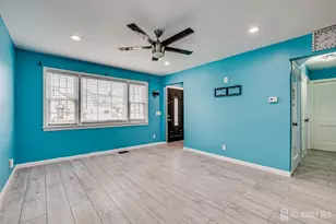 14 Linden St, Carteret, NJ 07008 - Photo 8