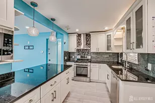 14 Linden St, Carteret, NJ 07008 - Photo 16