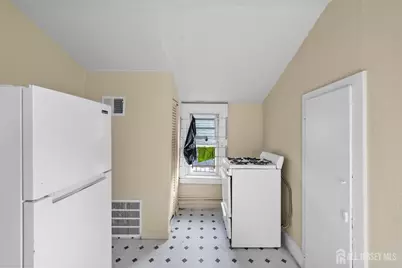 270 Suydam Street, New Brunswick, NJ 08901 - Photo 36