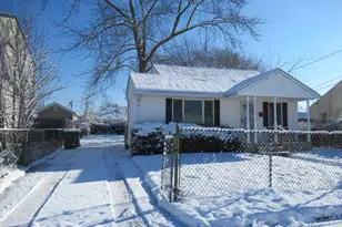 38 Eisenhower Dr, Sayreville, NJ 08872 - Photo 2