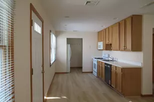 38 Eisenhower Dr, Sayreville, NJ 08872 - Photo 4