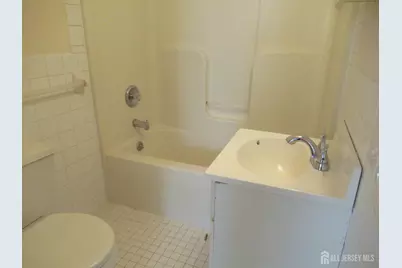 38 Eisenhower Drive, Sayreville, NJ 08872 - Photo 14