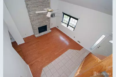 1 Wellington Court, Sayreville, NJ 08872 - Photo 4