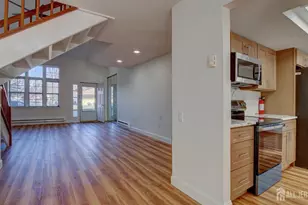 368 Metuchen Dr, Monroe Township, NJ 08831 - Photo 6