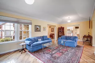 11 Bedfordshire Dr, Monroe Township, NJ 08831 - Photo 6