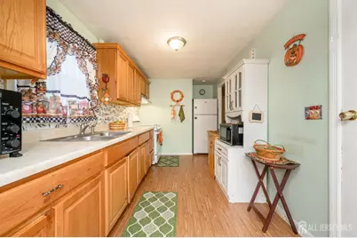 4 Homestead Avenue, Avenel, NJ 07001 - Photo 8