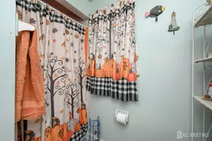 4 Homestead Ave, Avenel, NJ 07001 - Photo 24