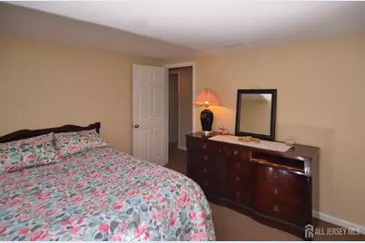 541 Lyman Avenue, Woodbridge Township, NJ 07095 - Photo 14