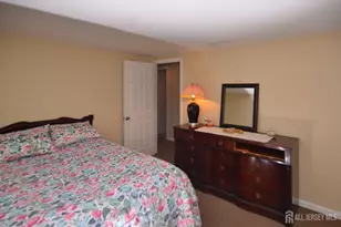 541 Lyman Ave, Woodbridge Township, NJ 07095 - Photo 14