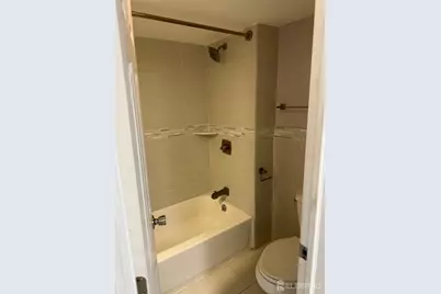 9 Christopher Street, Carteret, NJ 07008 - Photo 6