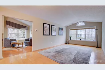 20 Abraham Lincoln Court, Monroe Township, NJ 08831 - Photo 4