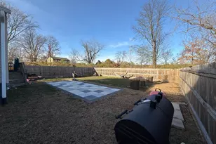 135 Crampton Ave, Woodbridge Township, NJ 07095 - Photo 8