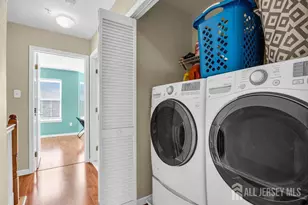 408 Blossom Cir, South Brunswick Township, NJ 08810 - Photo 16