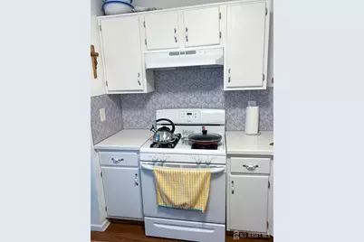 9 Chatham Square #109, Sayreville, NJ 08859 - Photo 4