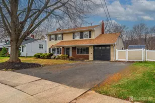 7 Weiss Dr, Middlesex, NJ 08846 - Photo 28