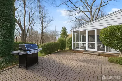 64 Pennington Road, New Brunswick, NJ 08901 - Photo 14