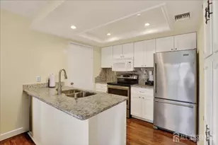 205 Newport Rd, Monroe Township, NJ 08831 - Photo 10