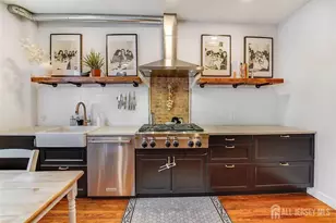 129 Thorne St, Jersey City, NJ 07307 - Photo 2