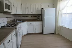 32 Lafayette Ct, North Brunswick Township, NJ 08902 - Photo 4